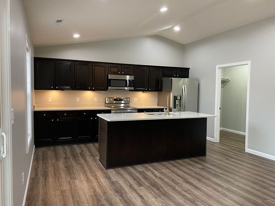 1st image of 1315 Lionheart Dr