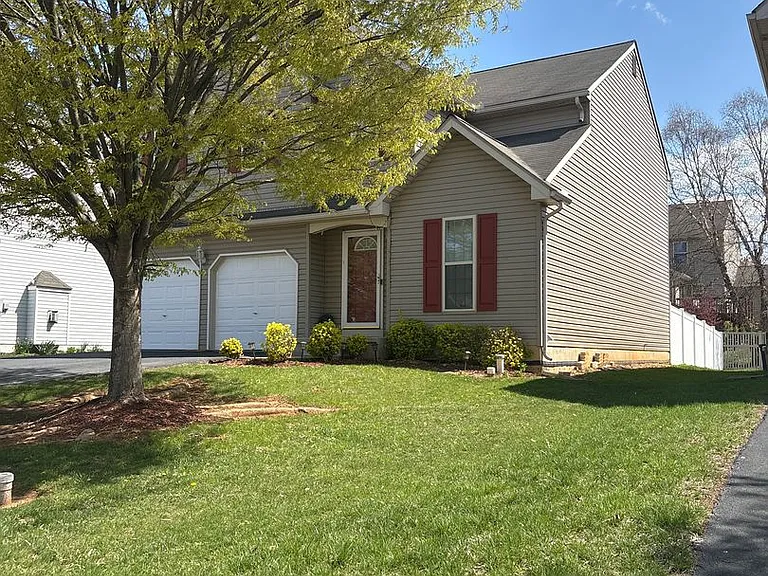 720 Strayer Dr — Photo 4