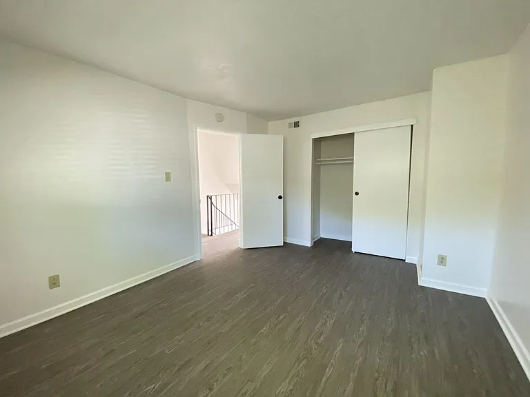 I & 23rd Townhomes — Photo 13