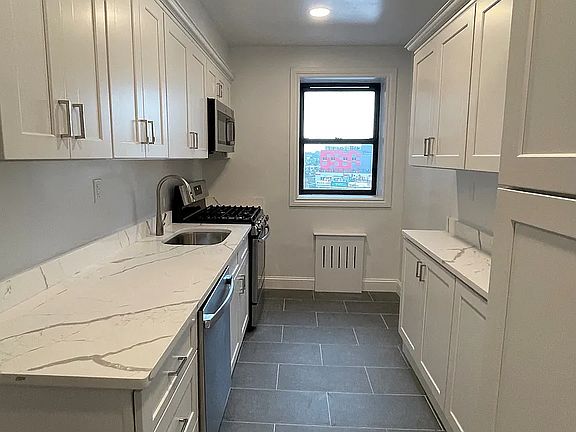3rd image of 44-16 Macnish St #4A