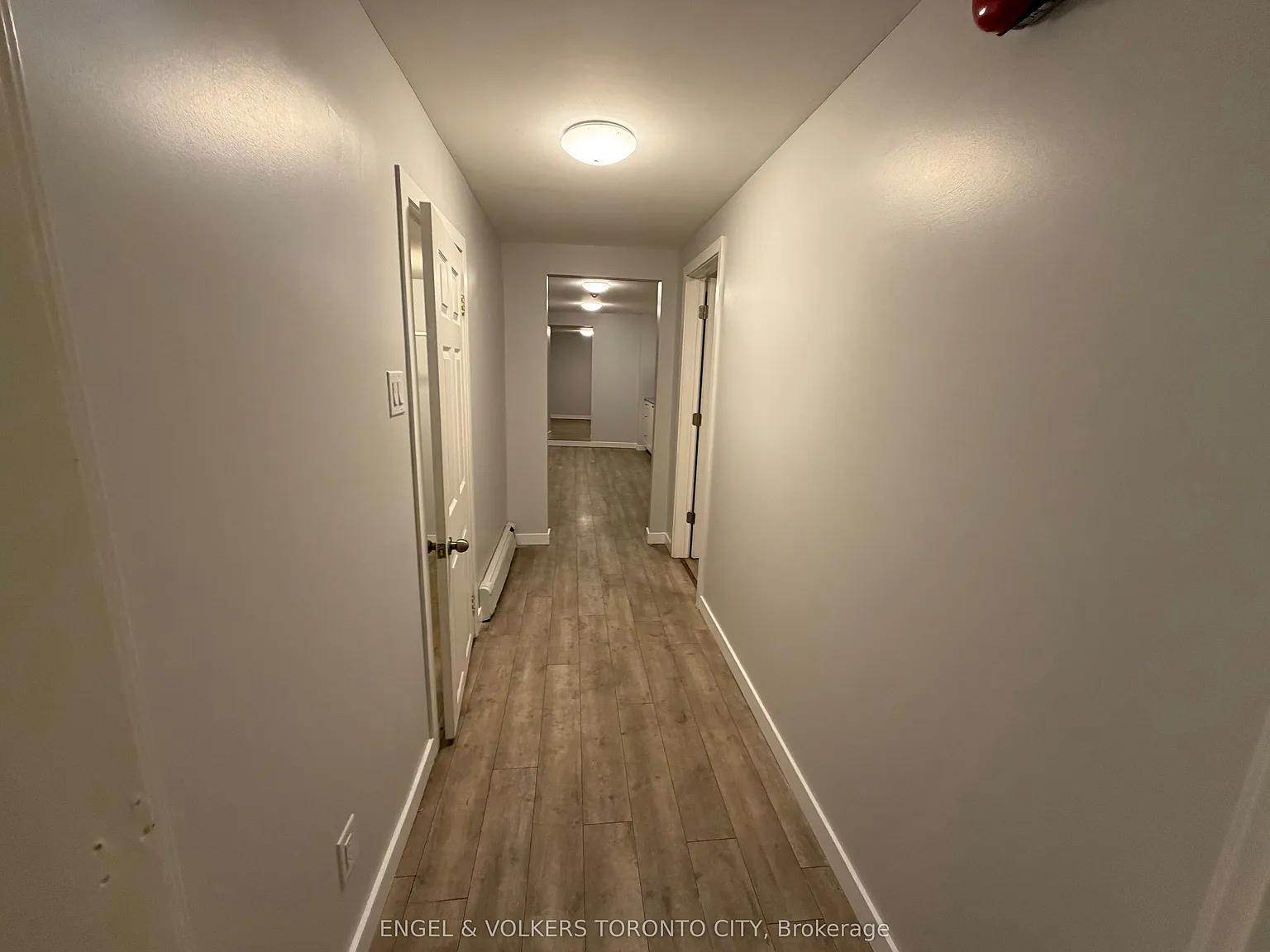 3 bed, $1,999 — Photo 4