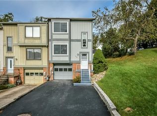3250 Camberly Dr, Gibsonia, PA 15044