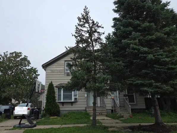 317 5th St, Elyria, OH 44035