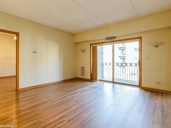 4th image of 7410 W Lawrence Ave Unit 214