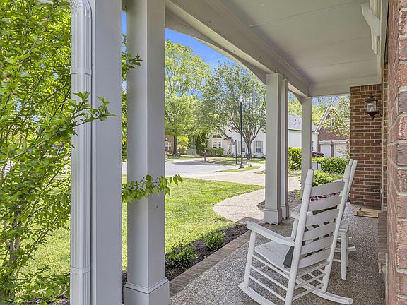 5th image of 513 Cairnview Dr