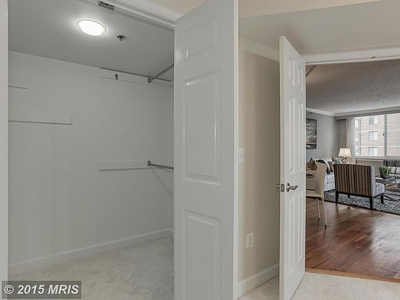 2nd image of 1276 N Wayne St APT 709