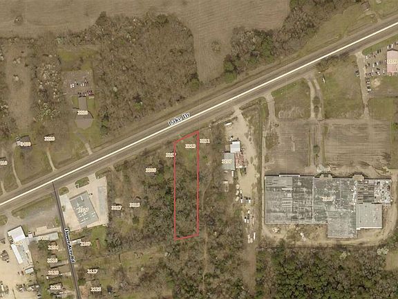 5th image of 3213 S Lake Dr