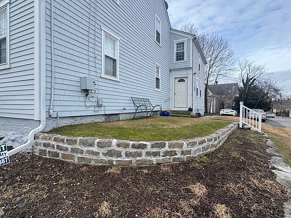3rd image of 198 Main St #2W
