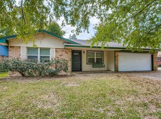 2420 Foxcroft Cir, Denton, TX 76209