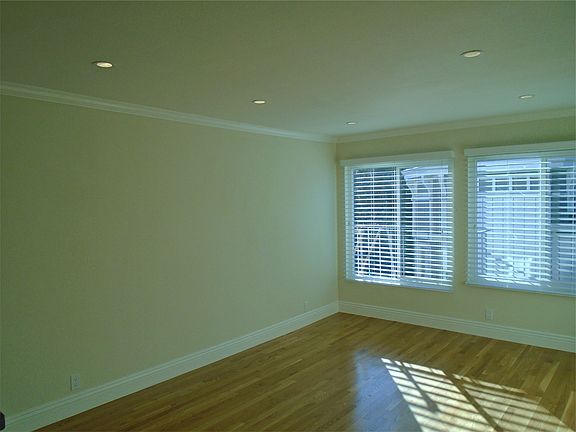 5th image of 240 Chattanooga St APT 18