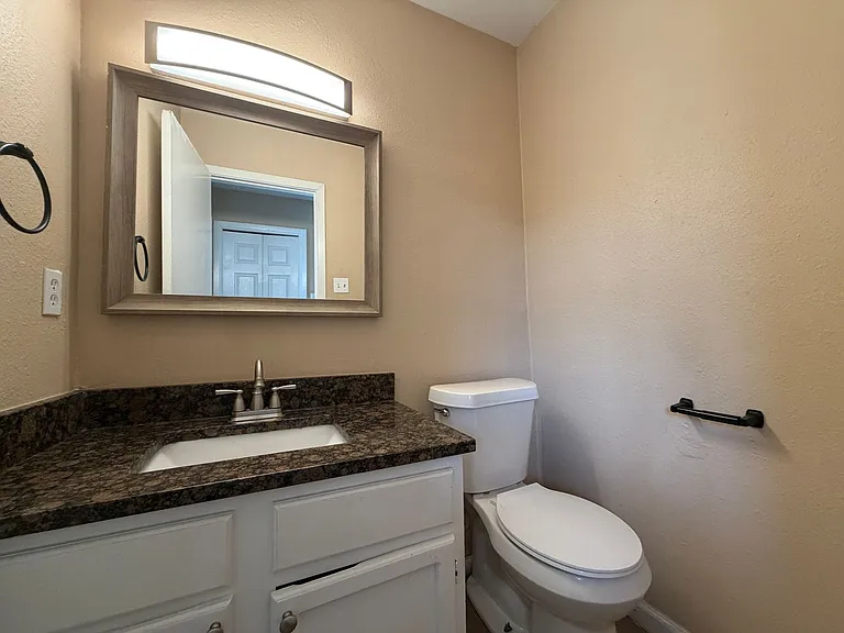 4226 Walnut Hills Dr #4 — Photo 12