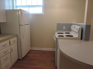 422 W 8th Ave APT 2, Emporia, KS 66801