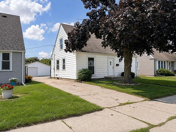 2nd image of 2205 Hayes AVENUE