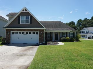 211 Bungalow Rd, Holly Ridge, NC 28445