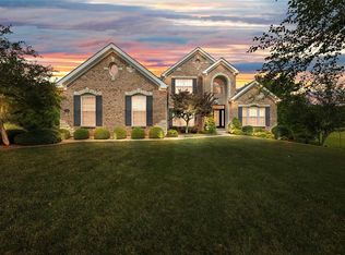 3 Flagstick Ct, Saint Louis, MO 63127