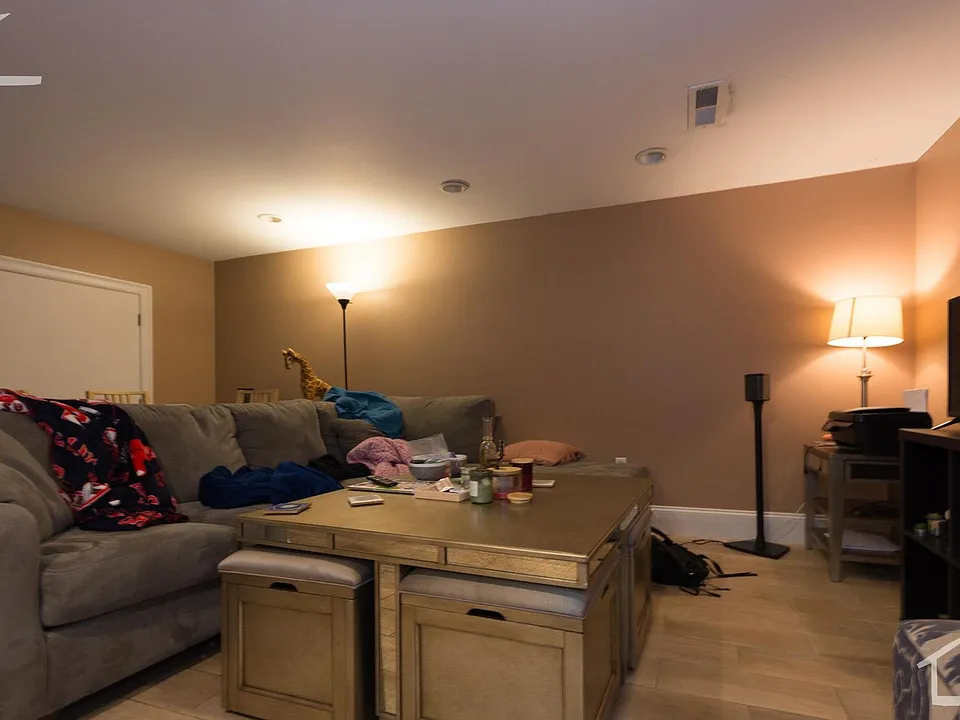 29 Saint Lukes Rd #B