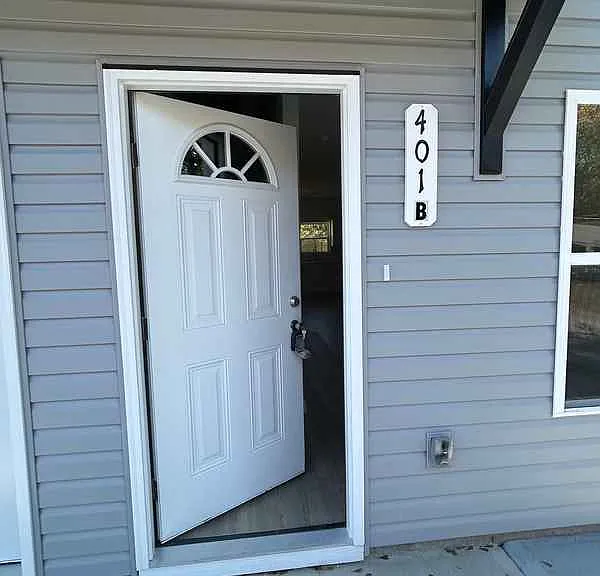 401 Morgan St #B — Photo 3