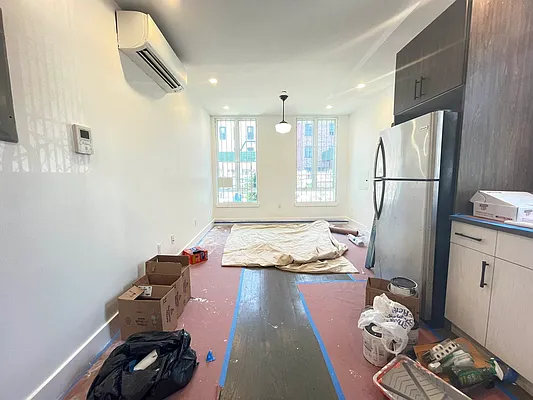 Rented by Reside New York | media 11