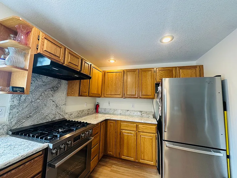 807 NW Sundance Cir — Photo 8