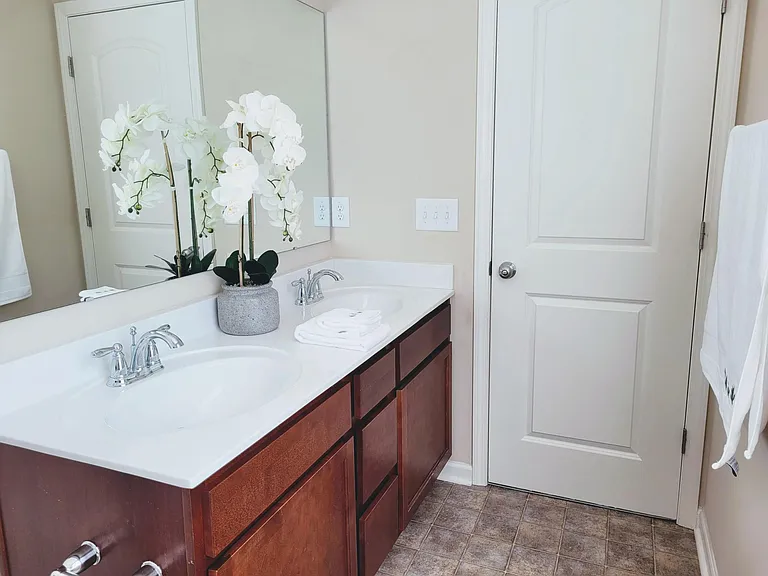 5906 Boxelder Cv — Photo 17