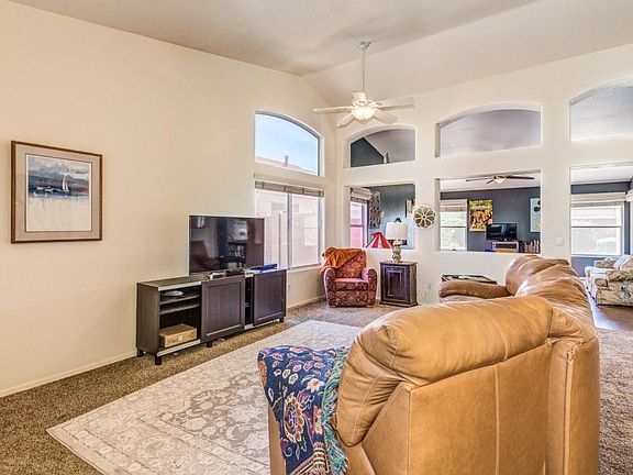 5th image of 8209 W Beaubien Dr