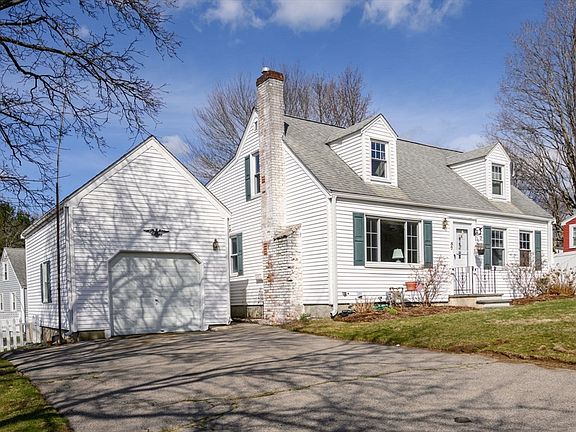 3rd image of 57 Hillshire Ln