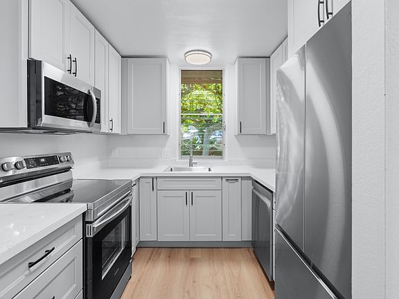 3rd image of 78-7030 Alii Dr APT 307