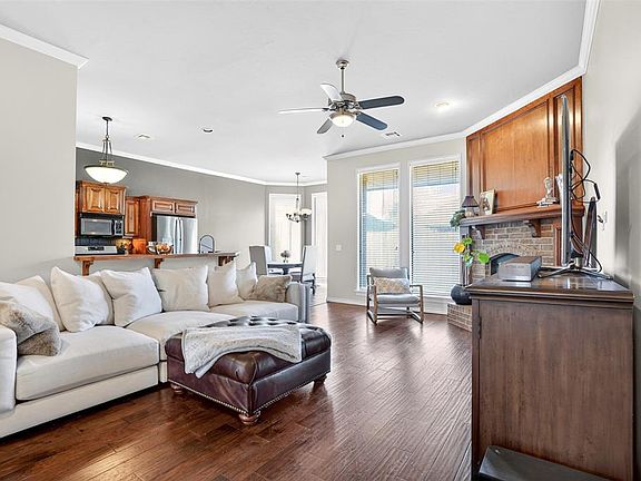 5th image of 2824 NW 168th St