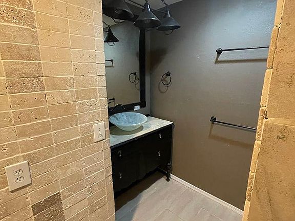 2nd image of 15809 W Maui Ln