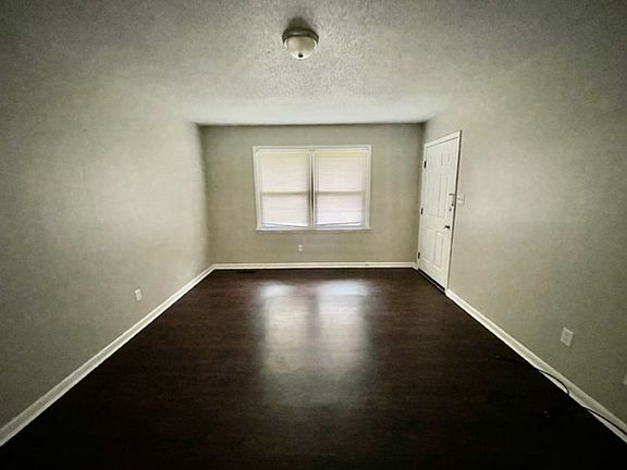 2nd image of 517 E J St