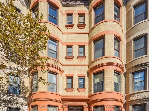 709 Carroll Street
