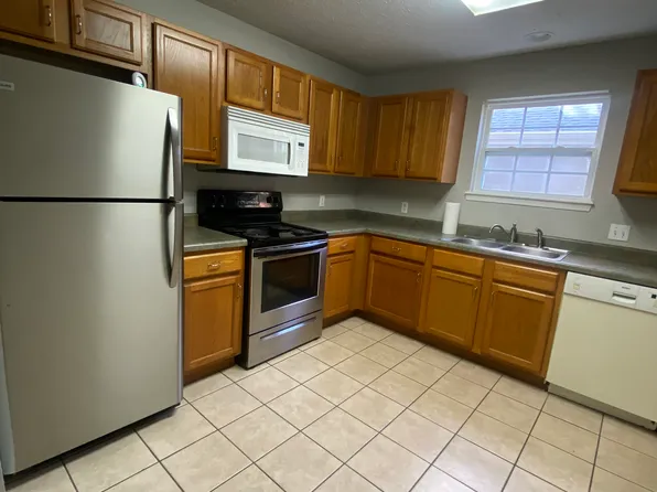 190 Scholars Ct Unit A, Branson, MO 65616