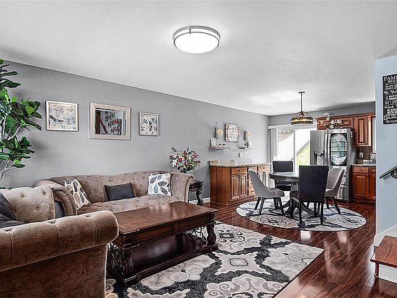 4th image of 2734 Creekwood Manor Ln