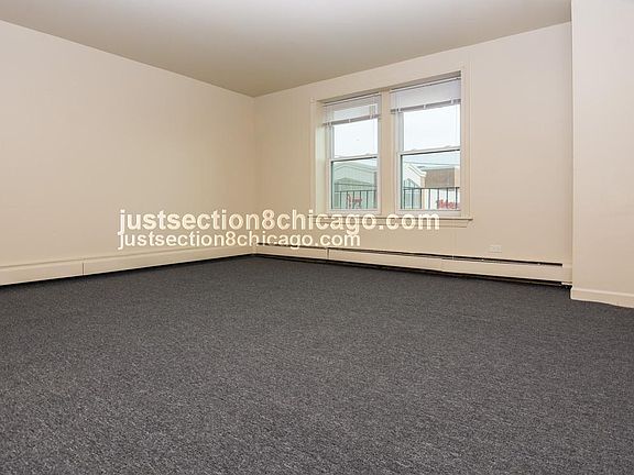 4th image of 1962 E 71st Pl APT 403
