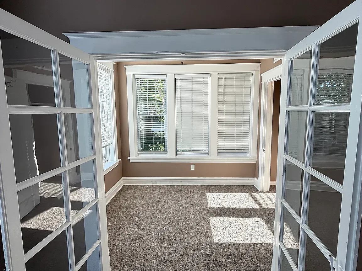 1 bed, 1147 sqft, $1,295 — Photo 2