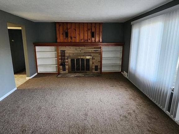 3rd image of 10918 Hillway Dr Unit 2