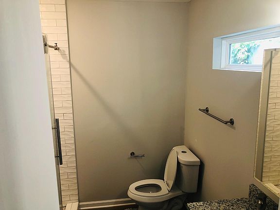 Unit Photo