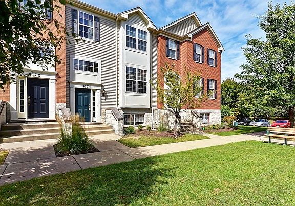 3rd image of 4174 Milford Ln