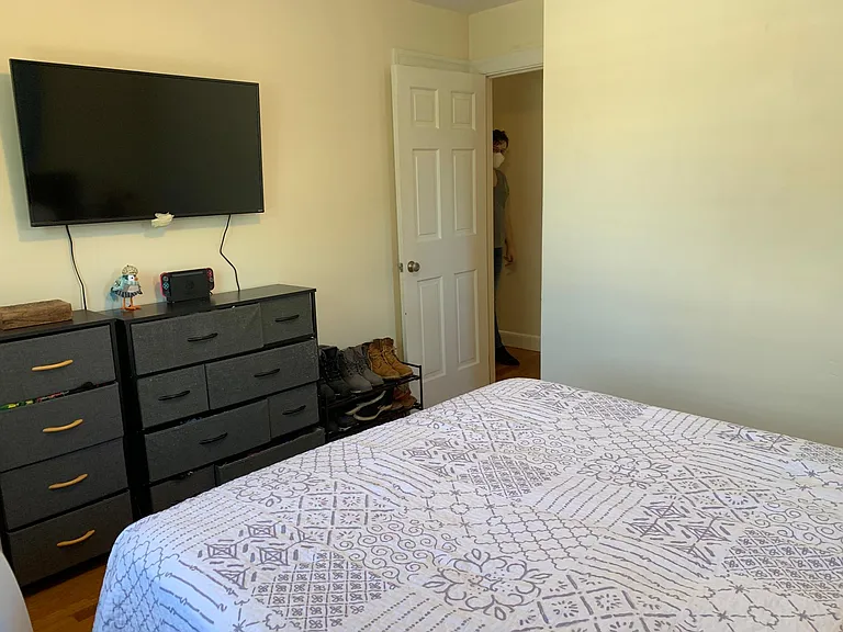 8 Garden Ct #4 — Photo 13