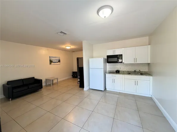 808 NW 19th St APT D, Fort Lauderdale, FL 33311