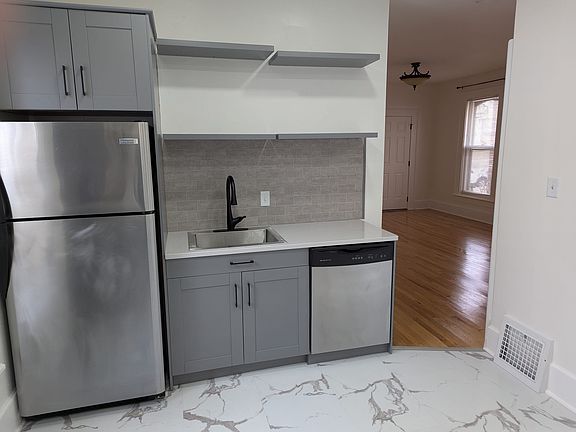 2nd image of 1814 N 1st St #1
