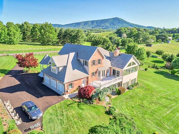5th image of 715 Lee Ln