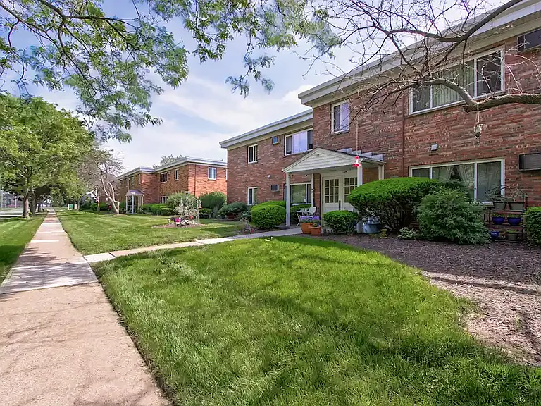 Knickerbocker Apartments — Photo 3