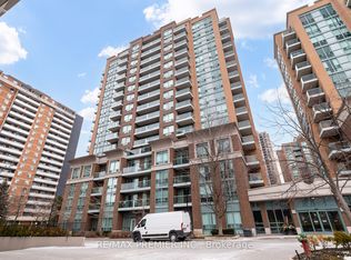 15 Michael Power Pl #Penthouse 06, Toronto, ON M9A 5G4