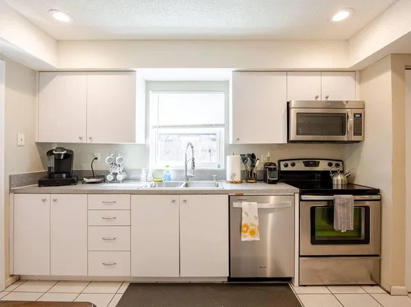 6528 Country Wood Way, Delray Beach, FL 33484