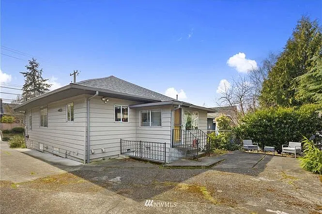 2 bed, $2,300 — Photo 2