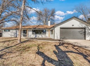 26 E Douglas Pkwy, Wichita, KS 67206