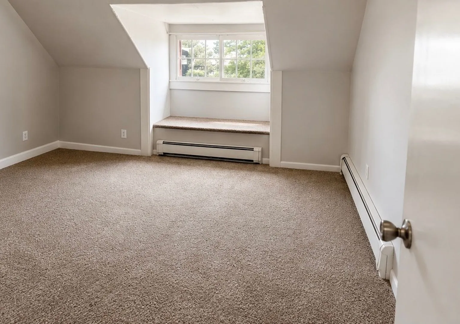 1329 7th Street — Photo 3