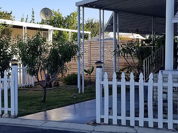 2nd image of 601 N Kirby St Space 9