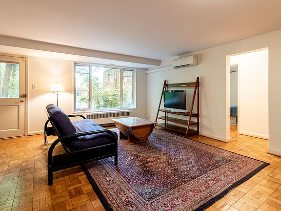 3rd image of 10403 Montrose Ave APT 2